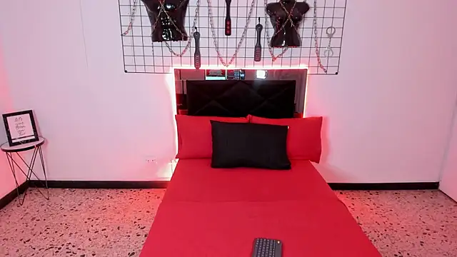kasandrandliam online show from 4, 10, 2025