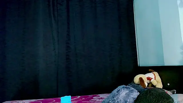 Snapshot of EVAH_LEE_ chatting on 26, 11, 2025 EVAH LEE online show from 26, 11, 2025