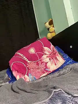 EVAH LEE  online show from 9, 4, 2026