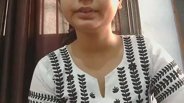 Snapshot of Cute-Bacchi chatting on 18, 9, 2025 Cute-Bacchi online show from 18, 9, 2025