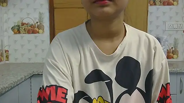 Snapshot of Cute-Bacchi chatting on 21, 10, 2025 Cute-Bacchi online show from 21, 10, 2025