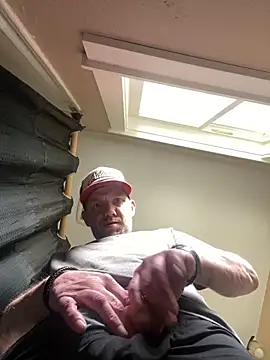 Bigrich112277 online show from 9, 2, 2026