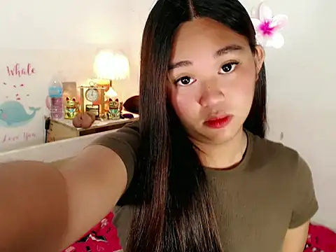 Snapshot of Malia_cummer chatting on 2, 12, 2025 Malia cummer online show from 2, 12, 2025