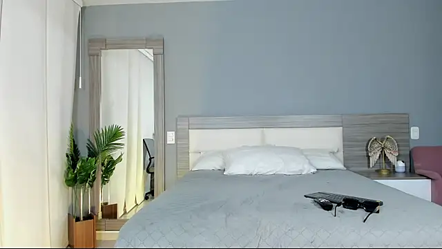 Snapshot of Alaiaguerra chatting on 1, 10, 2025 Alaiaguerra online show from 1, 10, 2025