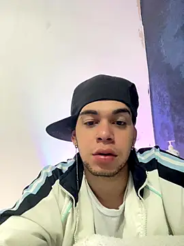 enzo vittale03  online show from 6, 1, 2026