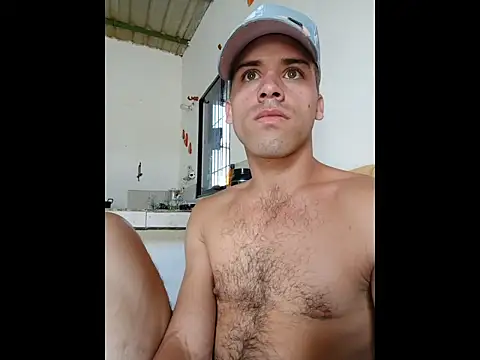 Snapshot of alex-golden chatting on 7, 1, 2026 alex-golden online show from 7, 1, 2026