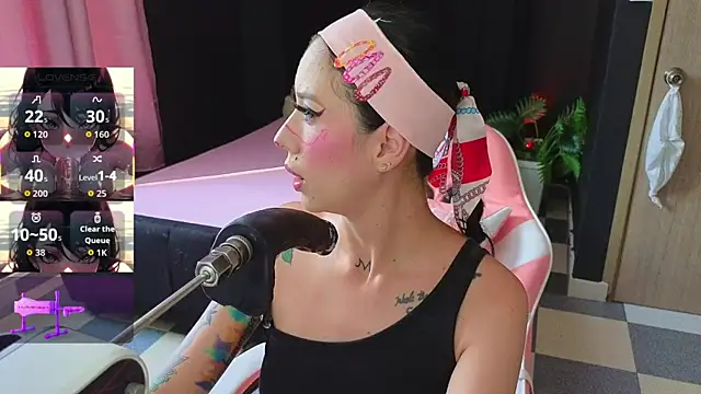 ValentinaBianchi online show from 19, 10, 2025