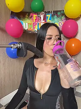 Snapshot of ValentinaBianchi chatting on 2, 3, 2026 ValentinaBianchi online show from 2, 3, 2026