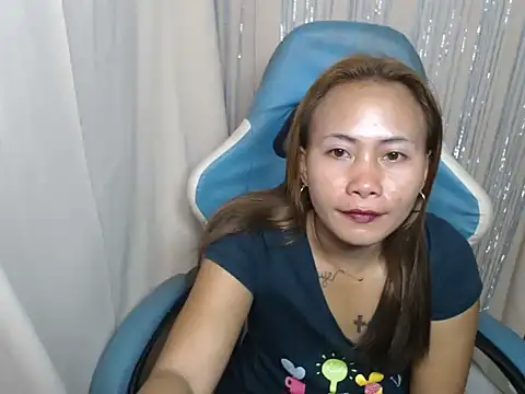 joanpetite online show from 23, 6, 2026