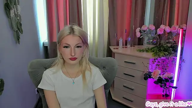 Sarrah blush online show from 25, 9, 2025