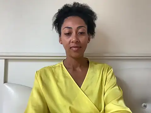 Snapshot of Vaylisse chatting on 19, 9, 2025 Vaylisse online show from 19, 9, 2025