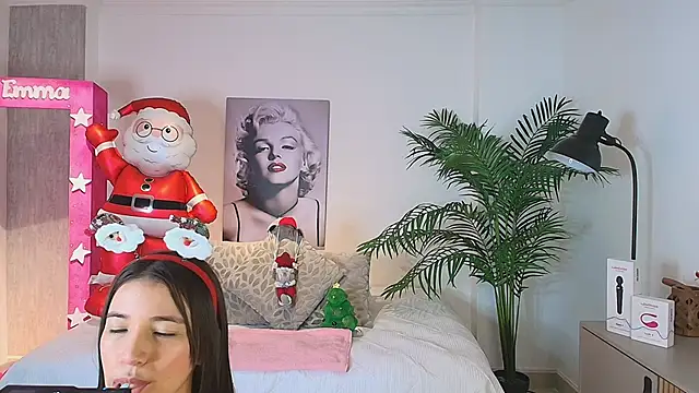 LUNAA    online show from 1, 12, 2025