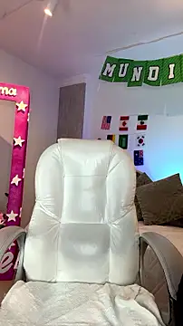 LUNAA    online show from 14, 7, 2026