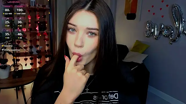 Snapshot of MollyBaby chatting on 16, 2, 2026 MollyBaby online show from 16, 2, 2026