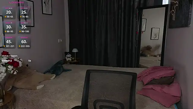 Snapshot of MollyBaby chatting on 18, 6, 2026 MollyBaby online show from 18, 6, 2026