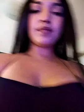 FallsForHerSmile online show from 23, 3, 2026