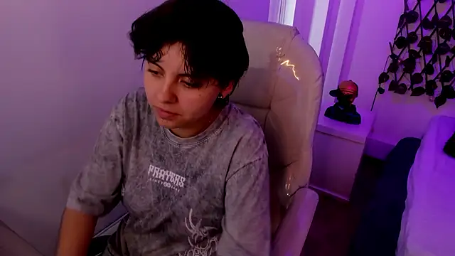 Nathaly ds online show from 5, 2, 2026