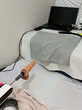 Ozge-SluttyScream69 online show from 30, 5, 2026