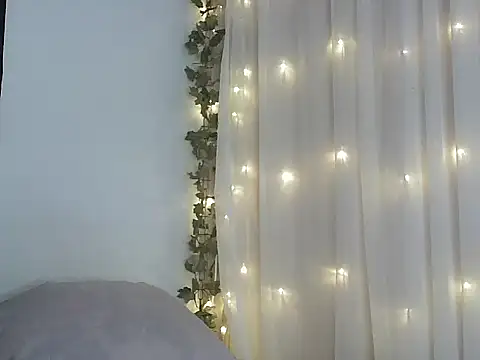 lishainparis18 online show from 22, 11, 2025