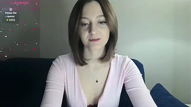 white liillyy online show from 7, 3, 2026