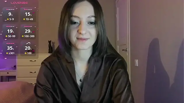 white liillyy online show from 14, 5, 2026