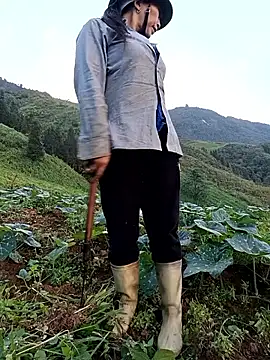 Snapshot of Exembin chatting on 22, 9, 2025 Exembin online show from 22, 9, 2025