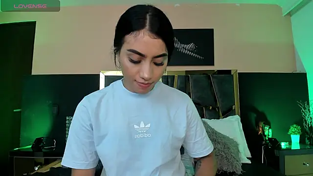 ScarletTorres online show from 16, 11, 2025