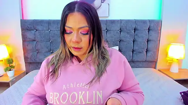 isabella horney  online show from 10, 1, 2026