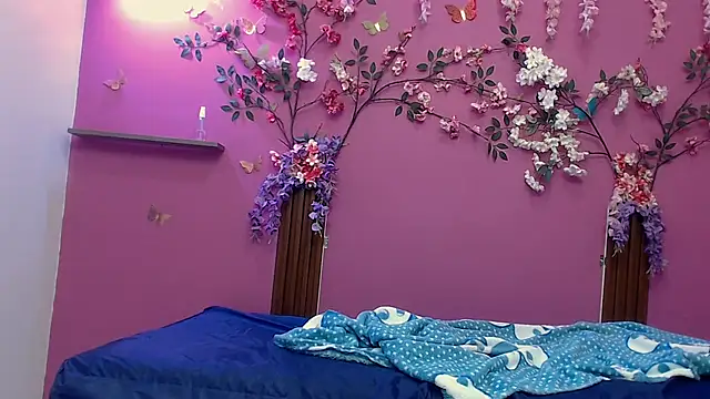 Snapshot of skinnybarbie022 chatting on 22, 9, 2025 skinnybarbie022 online show from 22, 9, 2025