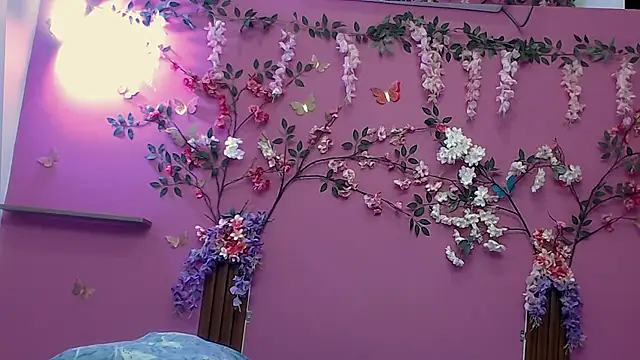 Snapshot of skinnybarbie022 chatting on 25, 9, 2025 skinnybarbie022 online show from 25, 9, 2025
