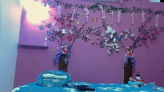 Snapshot of skinnybarbie022 chatting on 26, 9, 2025 skinnybarbie022 online show from 26, 9, 2025