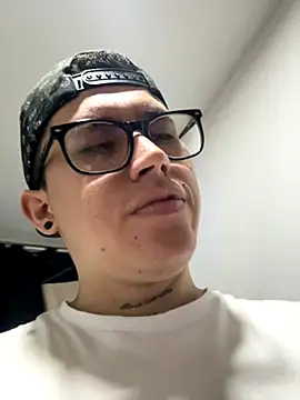 Kurtxxx22 online show from 7, 11, 2025