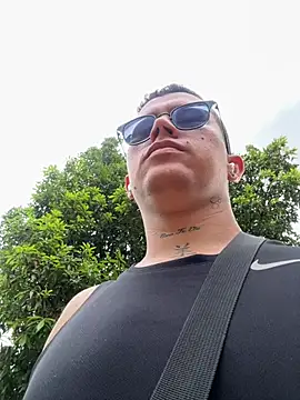 Kurtxxx22 online show from 10, 4, 2026