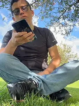 Kurtxxx22 online show from 6, 5, 2026