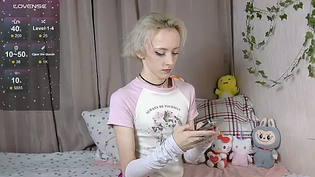 Snapshot of NextVibe_ chatting on 13, 11, 2025 NextVibe online show from 13, 11, 2025