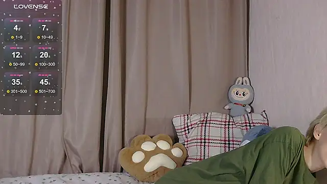 Snapshot of NextVibe_ chatting on 18, 2, 2026 NextVibe online show from 18, 2, 2026