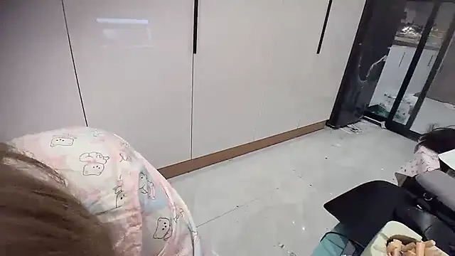 Snapshot of momo-2580 chatting on 6, 11, 2025 momo-2580 online show from 6, 11, 2025