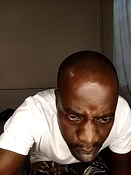 Snapshot of WaiterZim chatting on 12, 9, 2025 WaiterZim online show from 12, 9, 2025