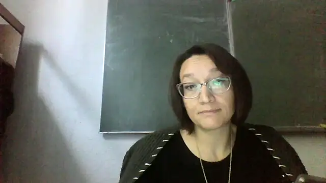 Snapshot of Moon_Janis chatting on 2, 10, 2025 Moon Janis online show from 2, 10, 2025