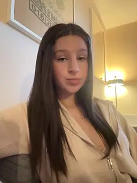 Snapshot of Keri_Clark chatting on 31, 10, 2025 Keri Clark online show from 31, 10, 2025