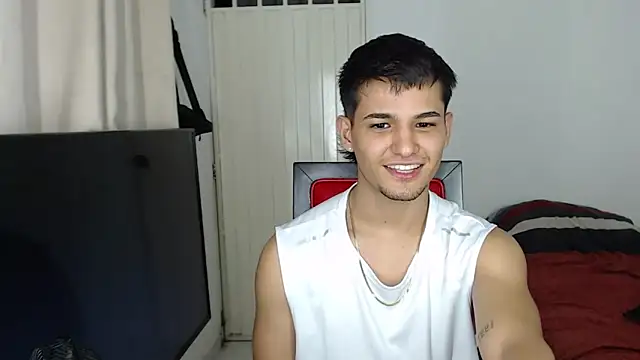 Alex mojica online show from 8, 11, 2025