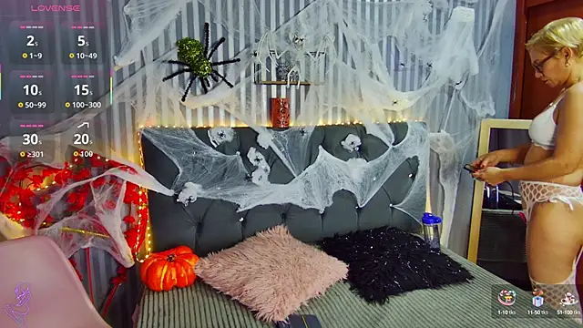 geminis milf online show from 28, 10, 2025