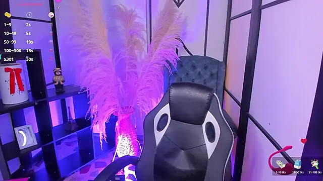 NahomiRichards  online show from 1, 2, 2026