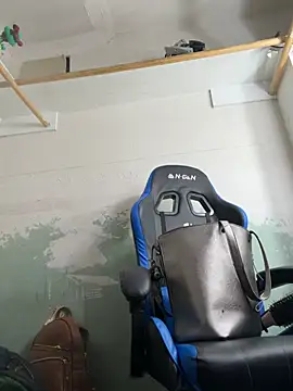 Snapshot of bearcub300 chatting on 13, 2, 2026 bearcub300 online show from 13, 2, 2026