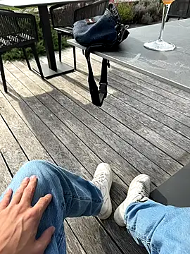 Manu97k online show from 16, 9, 2025