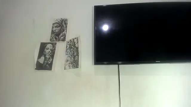 Foxy Lovex online show from 6, 3, 2026