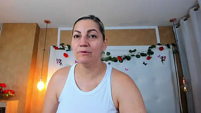 Heidy milf online show from 16, 2, 2026