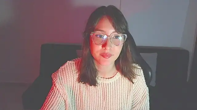 Yulienneg online show from 30, 4, 2026