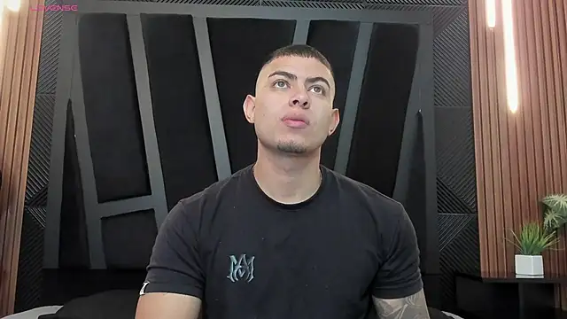 marco garciia  online show from 28, 9, 2025