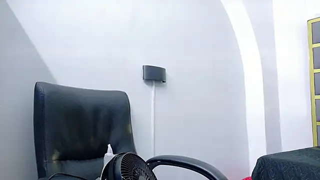 yorbymaxx online show from 2, 12, 2025